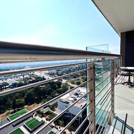 Menlyn Maine Apartments Pretoria Ngoại thất bức ảnh
