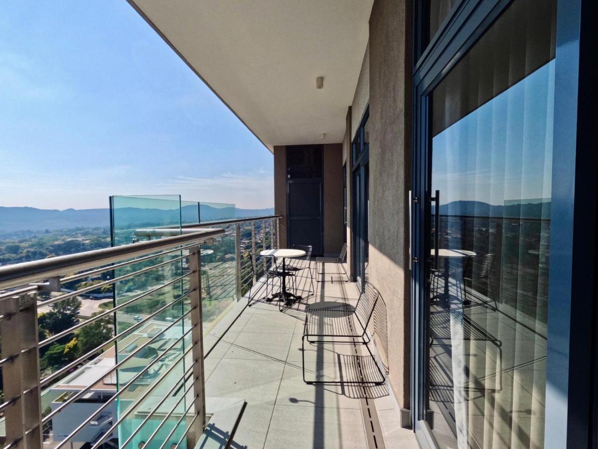 Menlyn Maine Apartments Pretoria Ngoại thất bức ảnh