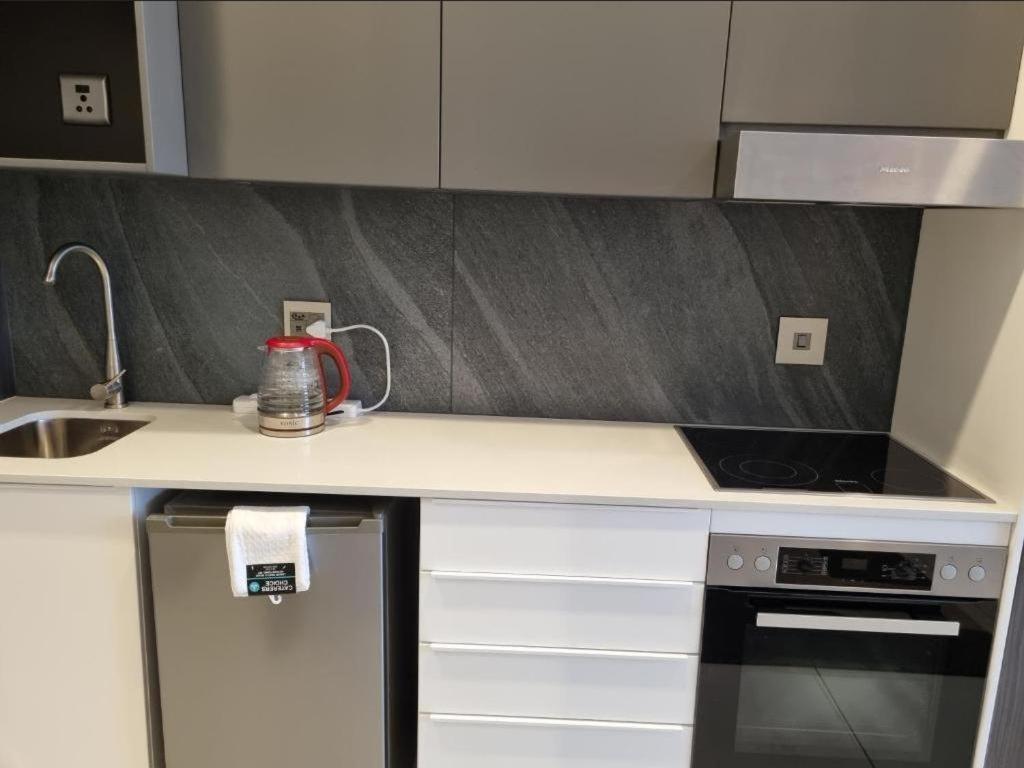 Menlyn Maine Apartments Pretoria Ngoại thất bức ảnh