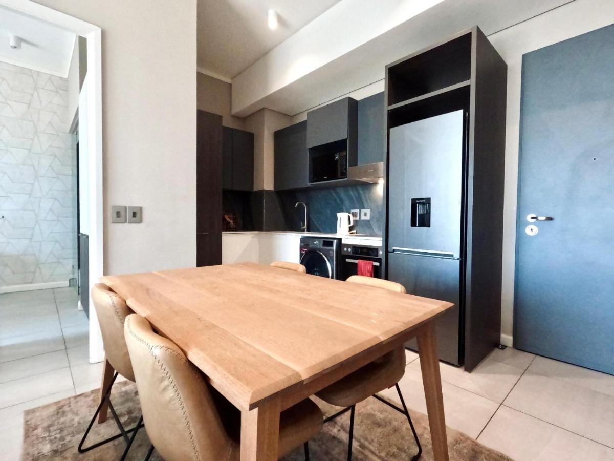 Menlyn Maine Apartments Pretoria Ngoại thất bức ảnh