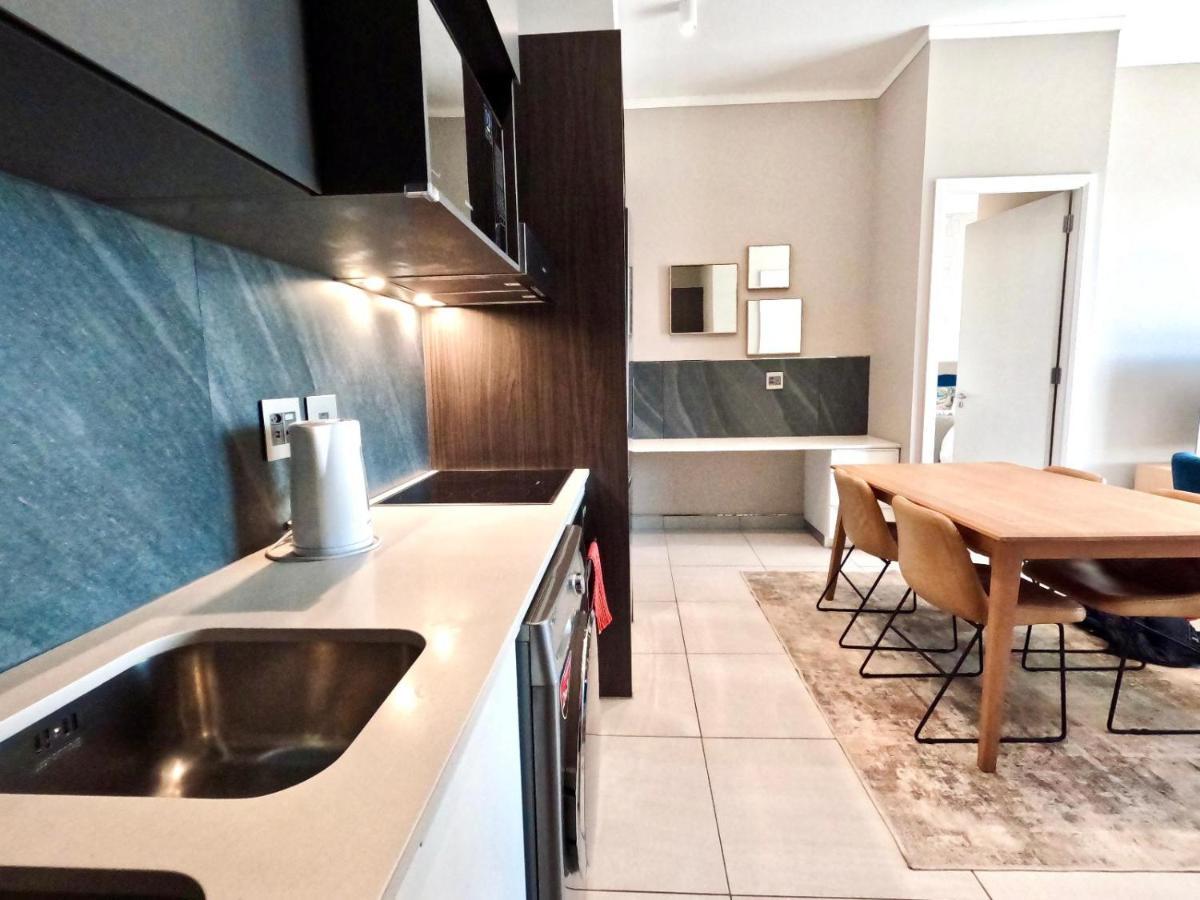 Menlyn Maine Apartments Pretoria Ngoại thất bức ảnh